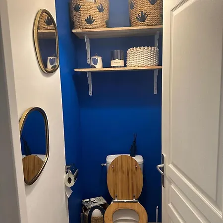 Maison *